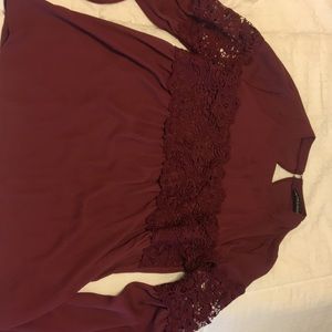 Maroon long sleeve open sleeve tee